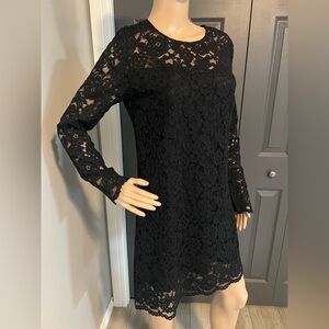 B7-25 H&M Black Lace Dress